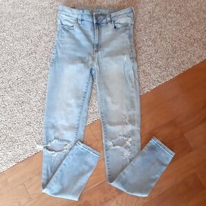American Eagle Distressed Super Hi Rise Jegging Jeans size 4 Long